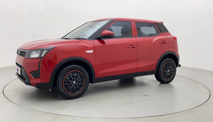 2022 Mahindra XUV300 W4 1.2 PETROL, Petrol, Manual, 10,324 km, Left Front Diagonal