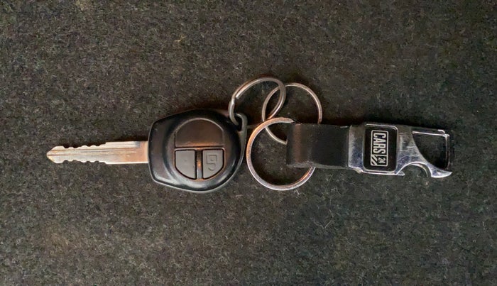 2014 Maruti Swift Dzire VXI, Petrol, Manual, 59,902 km, Key Close Up