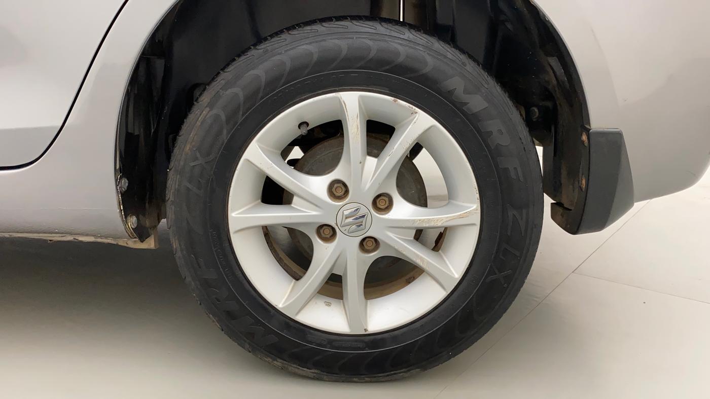 2014 Maruti Swift Dzire VXI, Petrol, Manual, 59,902 km, Left Rear Wheel
