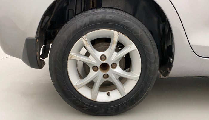 2014 Maruti Swift Dzire VXI, Petrol, Manual, 59,902 km, Right Rear Wheel