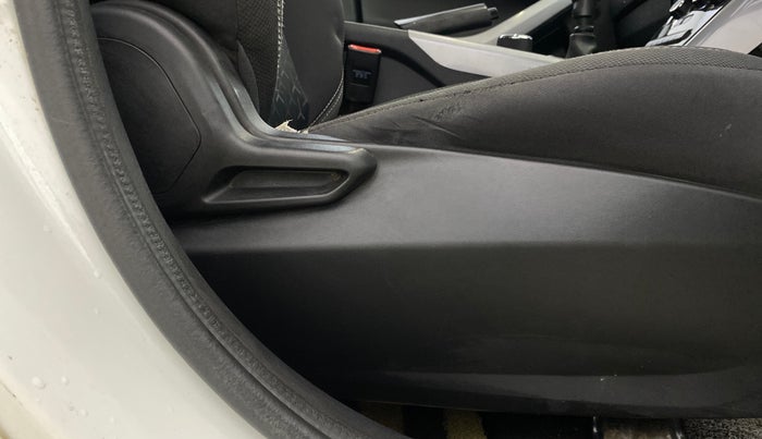 2021 Tata NEXON XM DIESEL, Diesel, Manual, 44,718 km, Driver Side Adjustment Panel