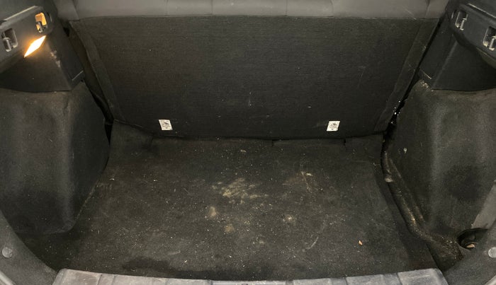 2021 Tata NEXON XM DIESEL, Diesel, Manual, 44,718 km, Boot Inside