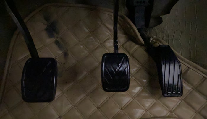 2020 Maruti Ertiga ZXI SHVS, Petrol, Manual, 92,361 km, Pedals