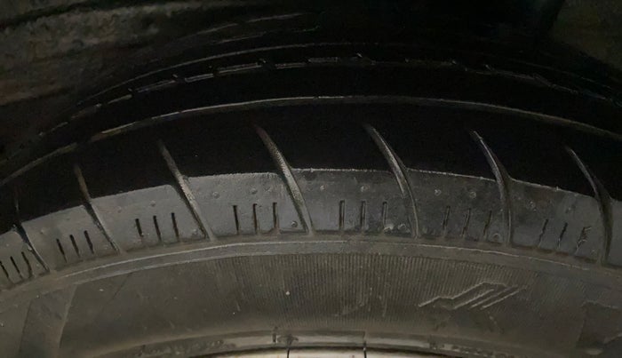 2019 Maruti New Wagon-R LXI 1.0, Petrol, Manual, 38,286 km, Left Rear Tyre Tread