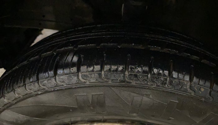 2019 Maruti New Wagon-R LXI 1.0, Petrol, Manual, 38,286 km, Left Front Tyre Tread