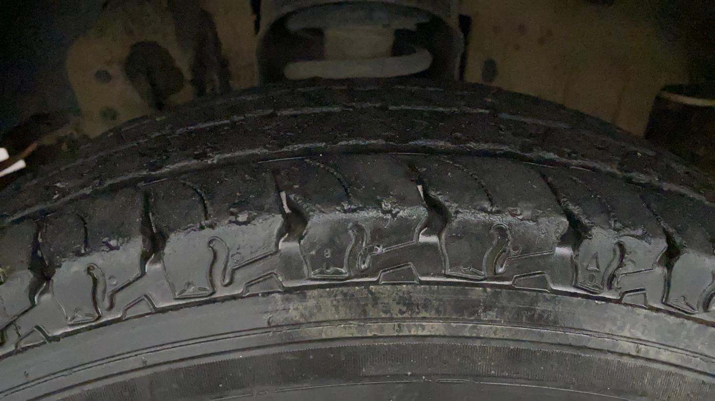 2017 Mahindra Scorpio S3, Diesel, Manual, 69,802 km, Right Front Tyre Tread