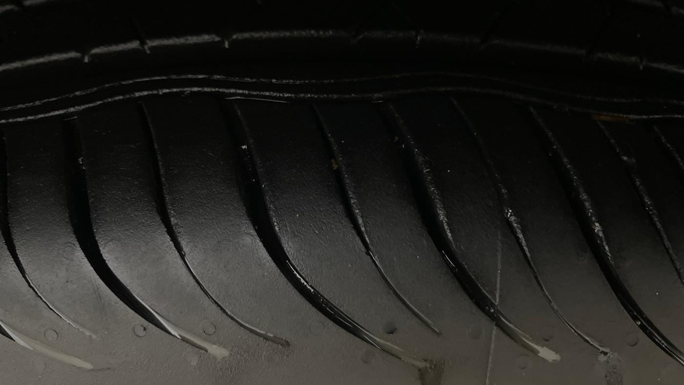 2018 Hyundai New Elantra 2.0 SX AT PETROL, Petrol, Automatic, 37,650 km, Right Front Tyre Tread