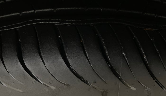 2018 Hyundai New Elantra 2.0 SX AT PETROL, Petrol, Automatic, 36,922 km, Right Front Tyre Tread