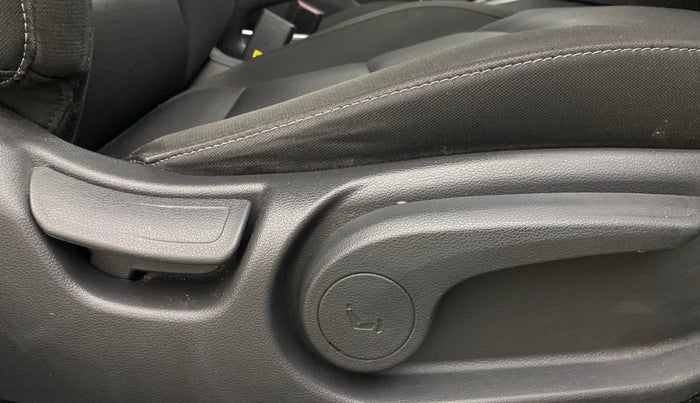 2018 Hyundai New Elantra 2.0 SX AT PETROL, Petrol, Automatic, 36,922 km, Driver Side Adjustment Panel