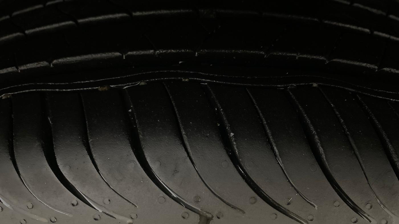 2018 Hyundai New Elantra 2.0 SX AT PETROL, Petrol, Automatic, 37,650 km, Left Rear Tyre Tread