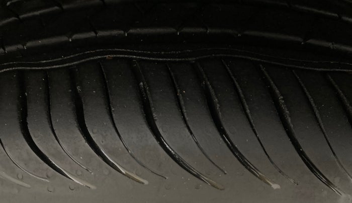 2018 Hyundai New Elantra 2.0 SX AT PETROL, Petrol, Automatic, 36,922 km, Left Front Tyre Tread