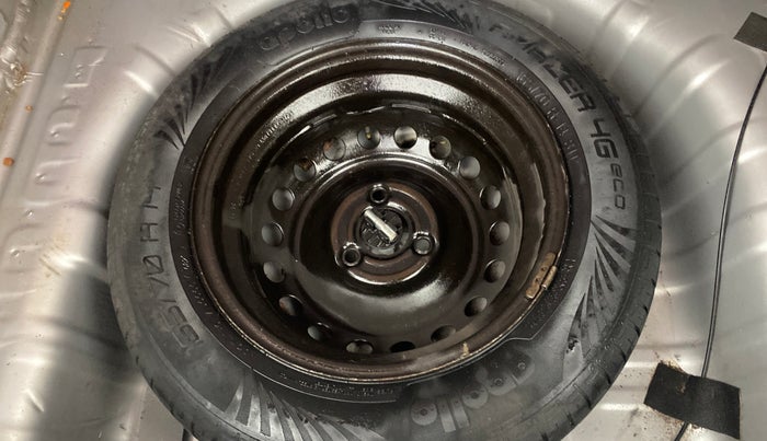 2021 Renault Kwid RXT 1.0 AMT (O), Petrol, Automatic, 60,243 km, Spare Tyre