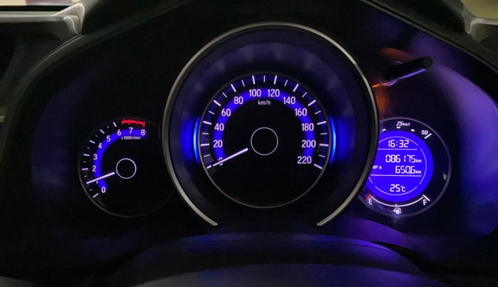 2016 Honda Jazz 1.2L I-VTEC V, Petrol, Manual, 86,160 km, Odometer Image