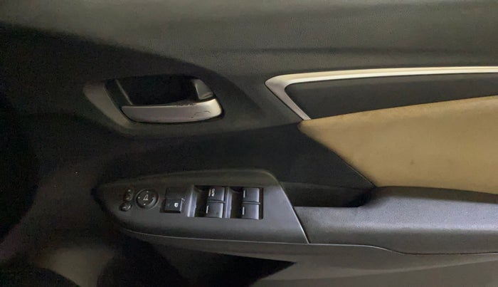 2016 Honda Jazz 1.2L I-VTEC V, Petrol, Manual, 86,160 km, Driver Side Door Panels Control