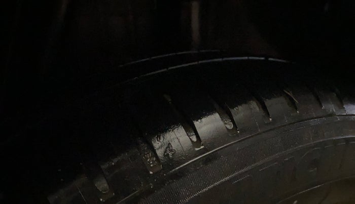 2016 Honda Jazz 1.2L I-VTEC V, Petrol, Manual, 86,160 km, Left Rear Tyre Tread