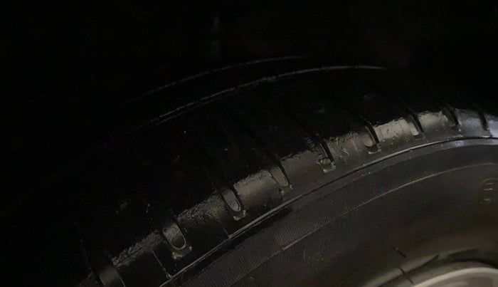 2016 Honda Jazz 1.2L I-VTEC V, Petrol, Manual, 86,160 km, Left Front Tyre Tread