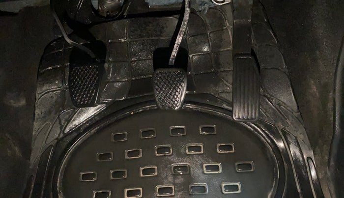 2016 Honda Jazz 1.2L I-VTEC V, Petrol, Manual, 86,160 km, Pedals