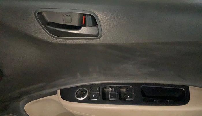 2015 Hyundai Grand i10 MAGNA 1.2 KAPPA VTVT, Petrol, Manual, 50,296 km, Driver Side Door Panels Control