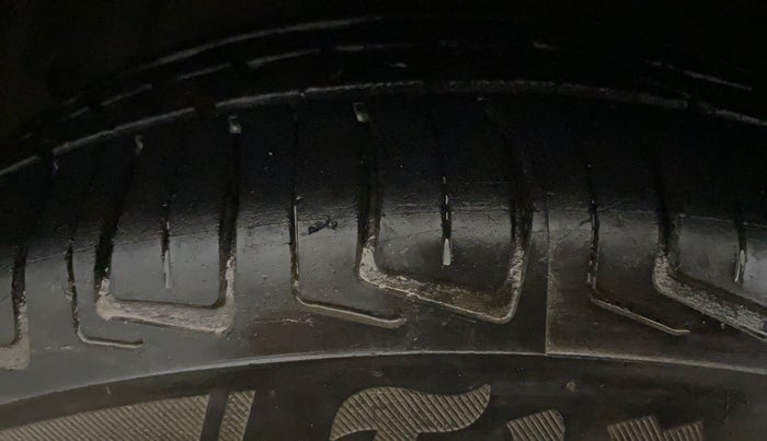 2015 Hyundai Grand i10 MAGNA 1.2 KAPPA VTVT, Petrol, Manual, 50,296 km, Left Front Tyre Tread