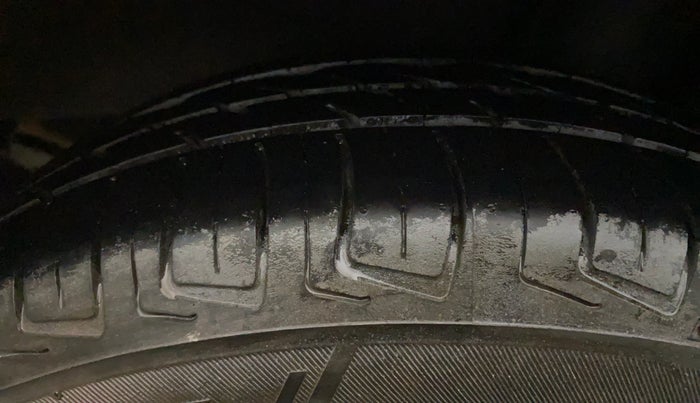 2015 Hyundai Grand i10 MAGNA 1.2 KAPPA VTVT, Petrol, Manual, 50,296 km, Left Rear Tyre Tread