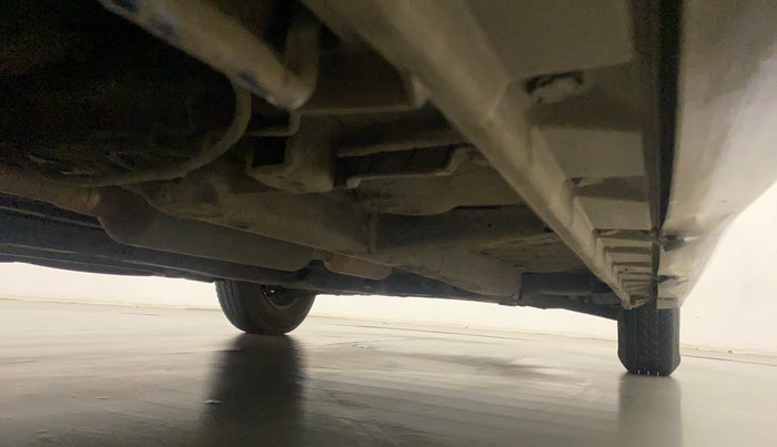 2014 Maruti Swift VXI, Petrol, Manual, 70,860 km, Right Side Underbody