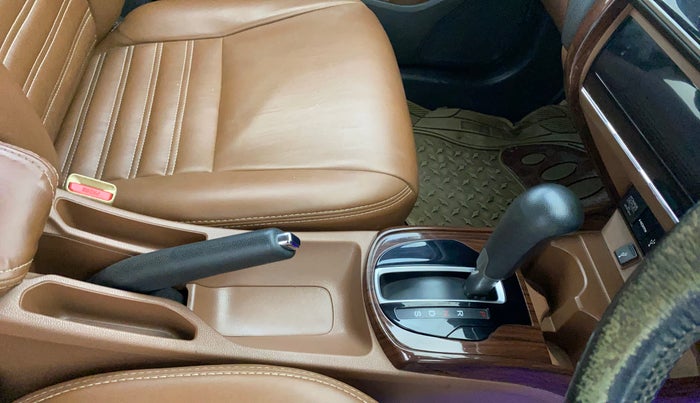 2018 Honda City 1.5L I-VTE V CVT, Petrol, Automatic, 47,232 km, Gear Lever