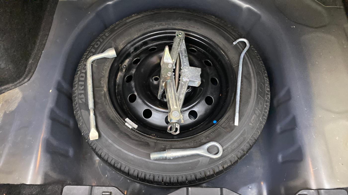 2018 Maruti Dzire VXI AMT, Petrol, Automatic, 53,041 km, Spare Tyre