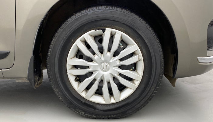 2018 Maruti Dzire VXI AMT, Petrol, Automatic, 53,041 km, Right Front Wheel