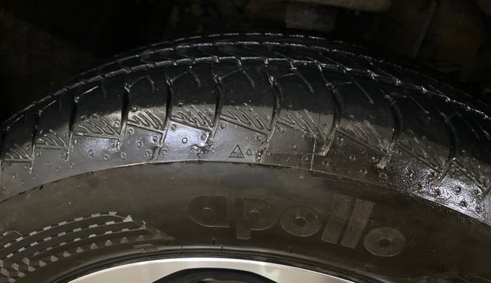 2024 Maruti Grand Vitara DELTA SMART HYBRID, Petrol, Manual, 9,386 km, Right Front Tyre Tread