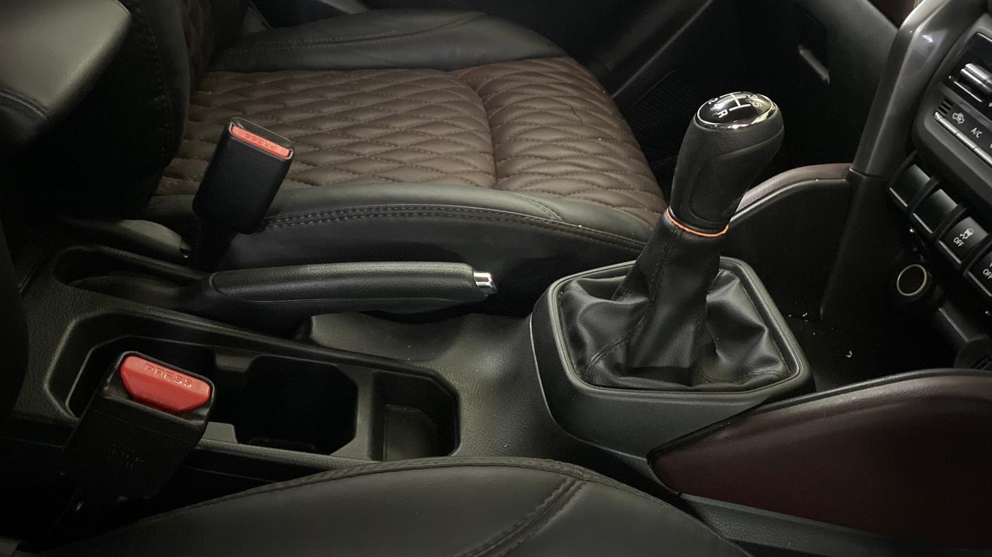 2024 Maruti Grand Vitara DELTA SMART HYBRID, Petrol, Manual, 8,712 km, Gear Lever