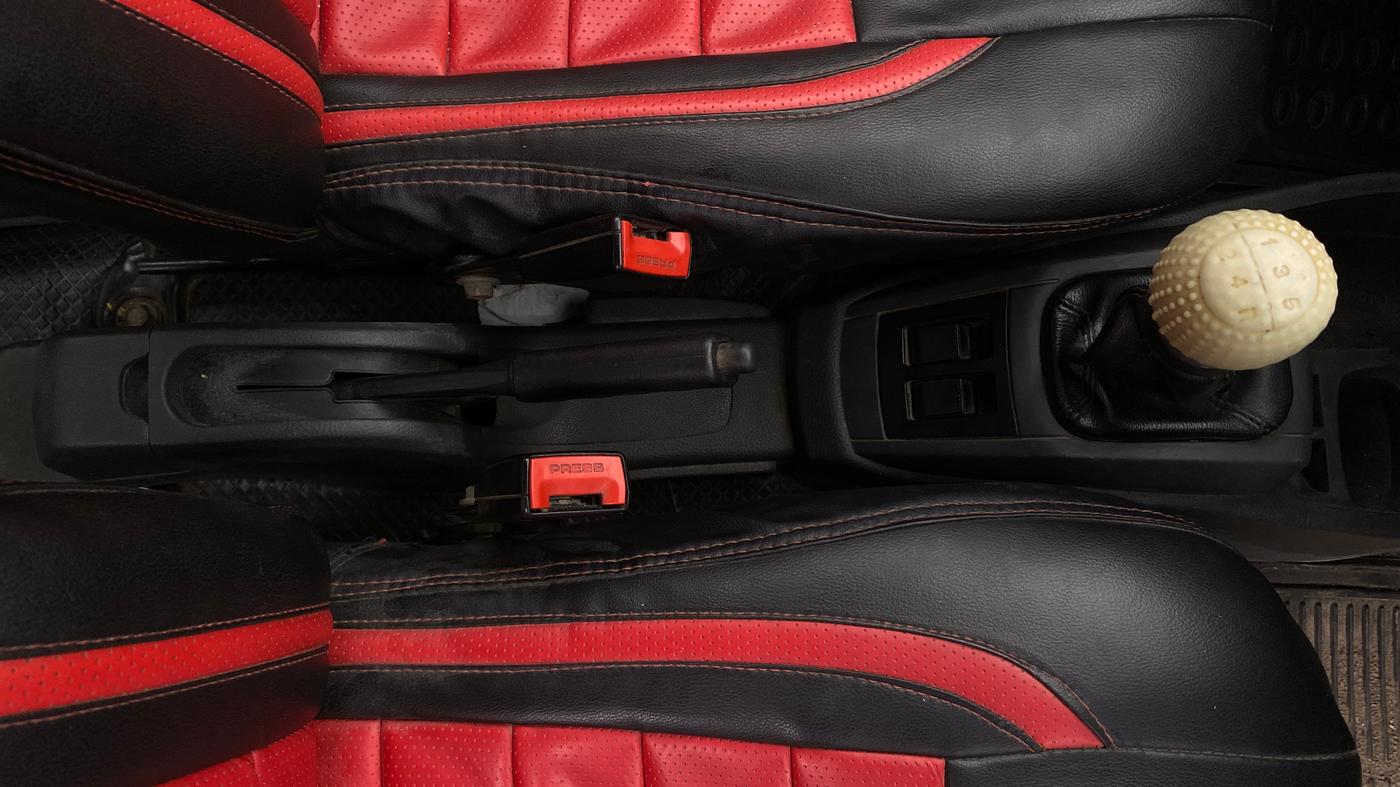 2017 Maruti Alto 800 LXI, Petrol, Manual, 77,634 km, Gear Lever