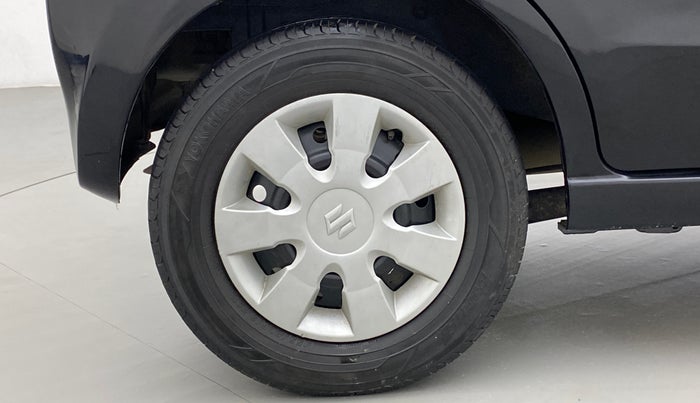 2010 Maruti A Star VXI, Petrol, Manual, 42,085 km, Right Rear Wheel