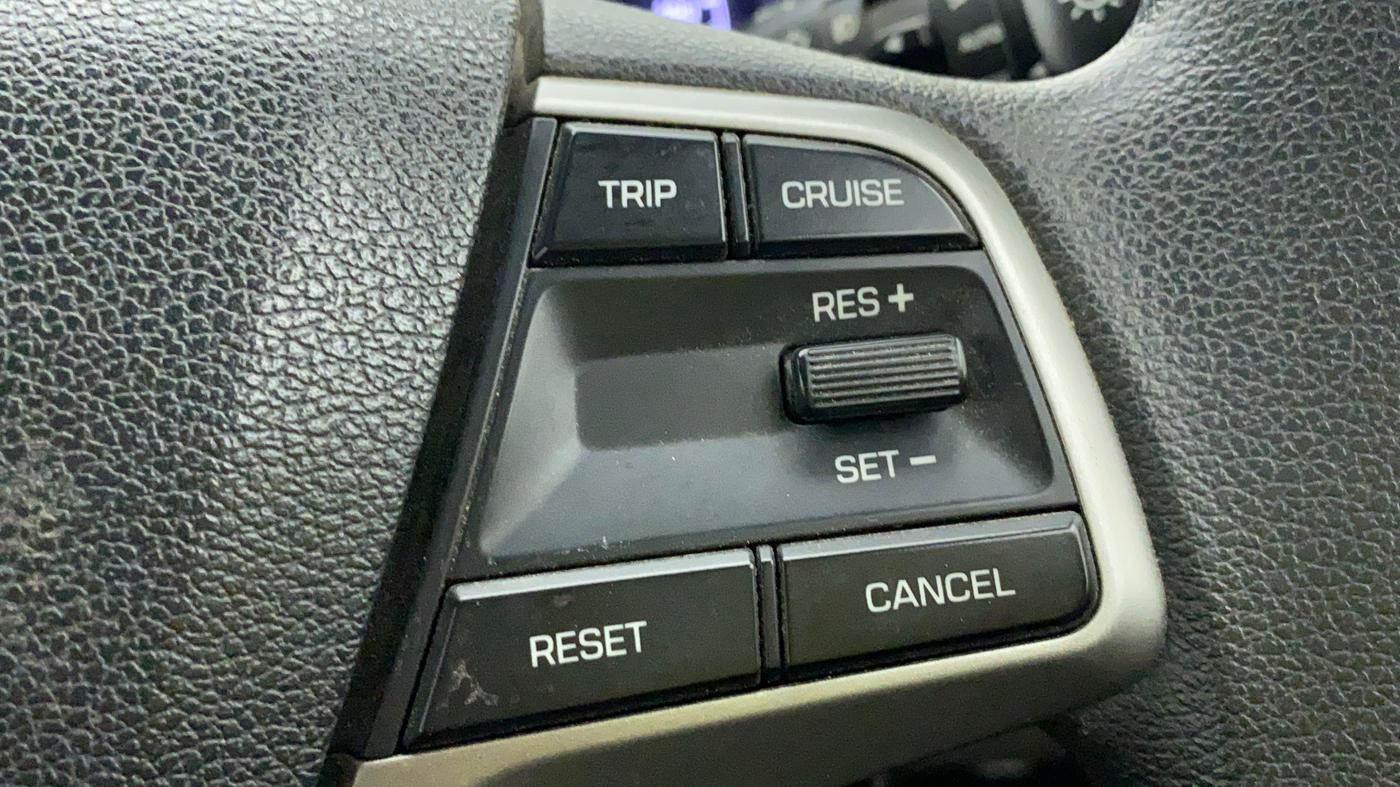 2018 Hyundai Verna 1.6 VTVT SX, Petrol, Manual, 56,462 km, Adaptive Cruise Control