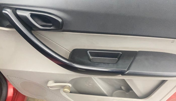 2017 Tata Tiago XE PETROL, CNG, Manual, 96,208 km, Driver Side Door Panels Control