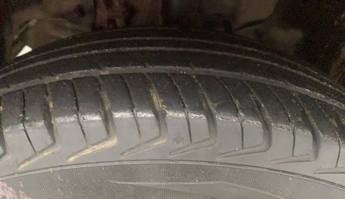 2017 Tata Tiago XE PETROL, CNG, Manual, 96,208 km, Left Front Tyre Tread