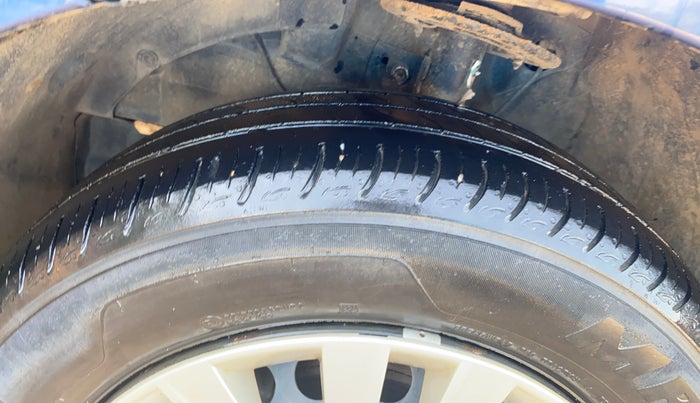 2019 Maruti Baleno DELTA PETROL 1.2, Petrol, Manual, 77,111 km, Left Front Tyre Tread