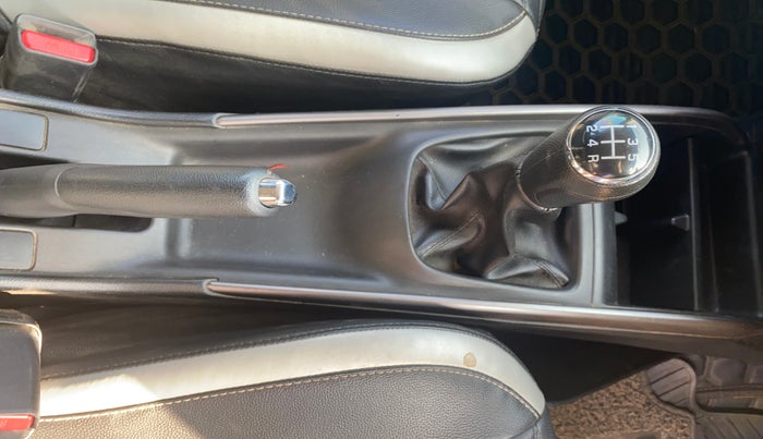 2019 Maruti Baleno DELTA PETROL 1.2, Petrol, Manual, 77,111 km, Gear Lever