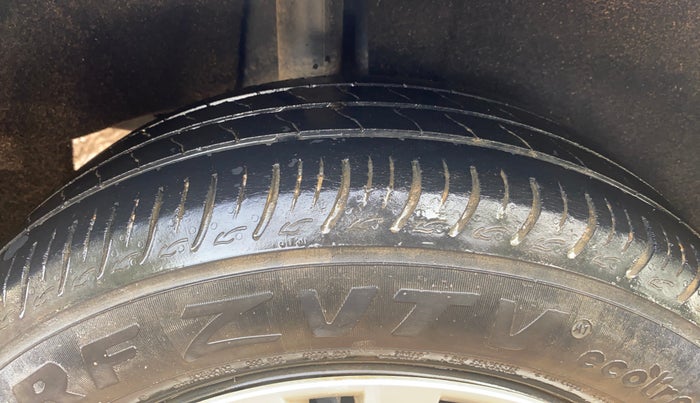 2019 Maruti Baleno DELTA PETROL 1.2, Petrol, Manual, 77,111 km, Right Rear Tyre Tread