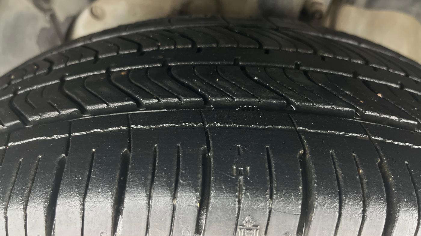 2016 Ford Ecosport TREND 1.5L PETROL, Petrol, Manual, 1,02,201 km, Left Front Tyre Tread