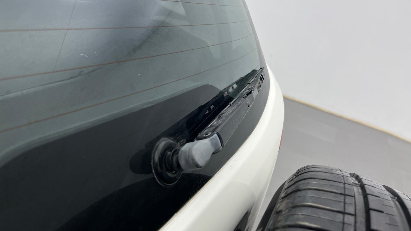 2016 Ford Ecosport TREND 1.5L PETROL, Petrol, Manual, 1,02,201 km, Rear Wiper