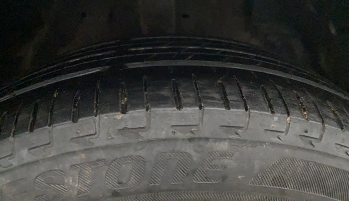 2016 Tata Zest XM PETROL, Petrol, Manual, 34,457 km, Right Front Tyre Tread