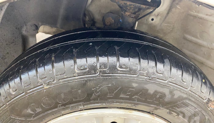 2021 Maruti New Wagon-R LXI CNG 1.0, CNG, Manual, 88,917 km, Left Front Tyre Tread