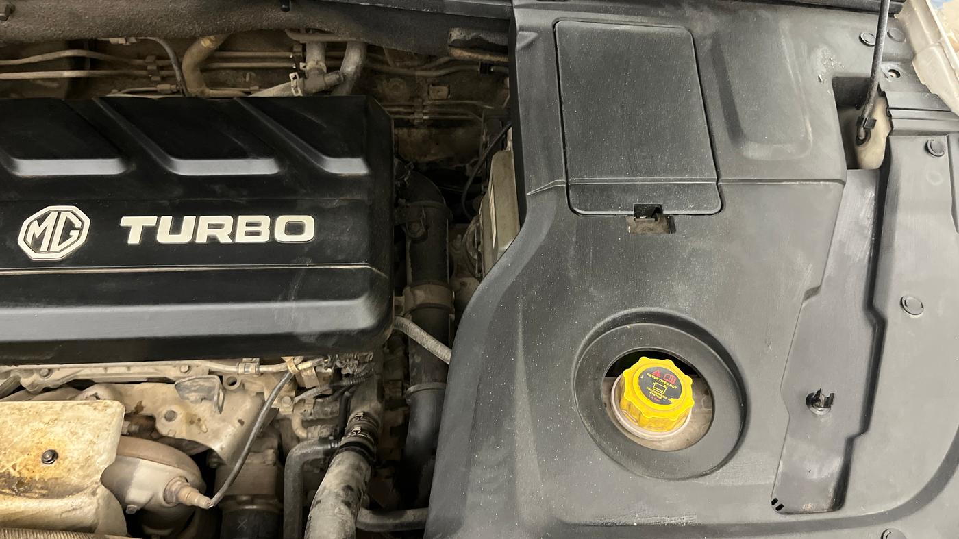 2023 MG HECTOR SAVVY PRO 1.5 TURBO CVT PETROL, Petrol, Automatic, 1,02,801 km, Engine View - Left