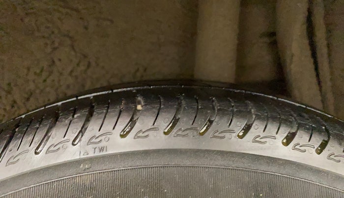 2014 Maruti Celerio VXI AMT, Petrol, Automatic, 89,619 km, Left Rear Tyre Tread