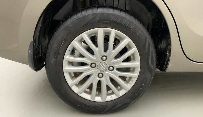 2022 Maruti Dzire ZXI CNG, CNG, Manual, 30,011 km, Right Rear Wheel