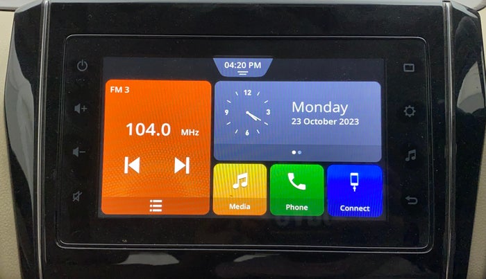 2022 Maruti Dzire ZXI CNG, CNG, Manual, 30,011 km, Infotainment System