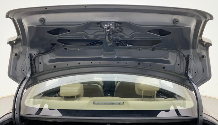 2022 Maruti Dzire ZXI CNG, CNG, Manual, 30,011 km, Boot Door Open