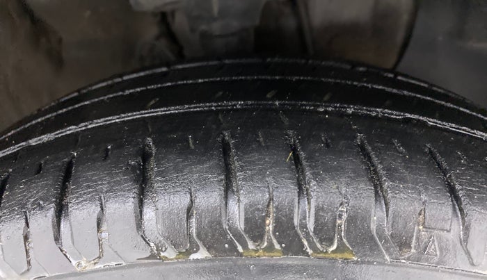 2019 Hyundai Elite i20 SPORTZ PLUS 1.4 CRDI, Diesel, Manual, 82,662 km, Right Front Tyre Tread