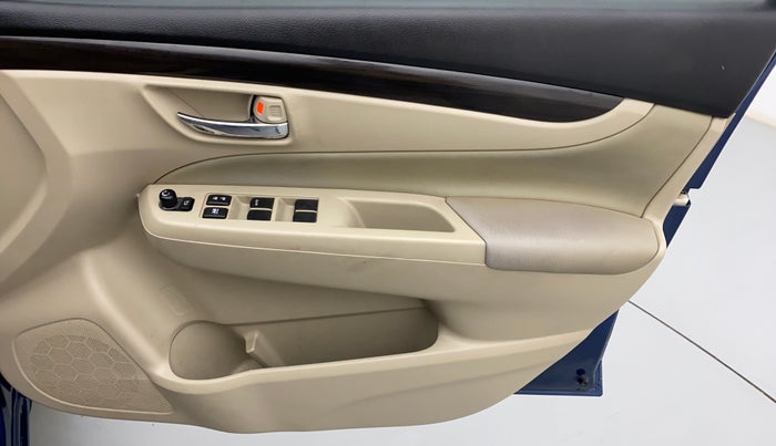 2018 Maruti Ciaz ZETA 1.4 VVT AMT, Petrol, Automatic, 39,176 km, Driver Side Door Panels Control