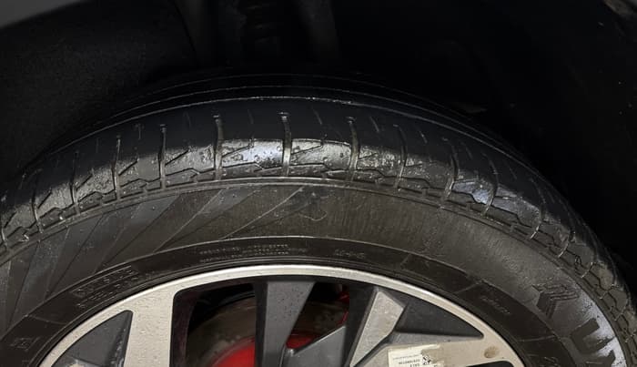 2023 Hyundai Creta EX 1.5 DIESEL, Diesel, Manual, 37,327 km, Left Rear Tyre Tread